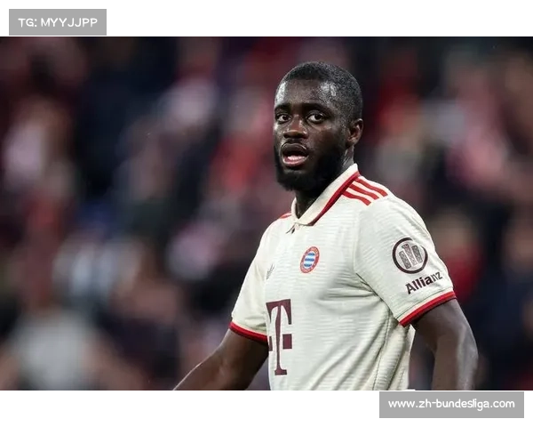 于帕梅卡诺与拜仁续约至2030年，后防核心长期留队